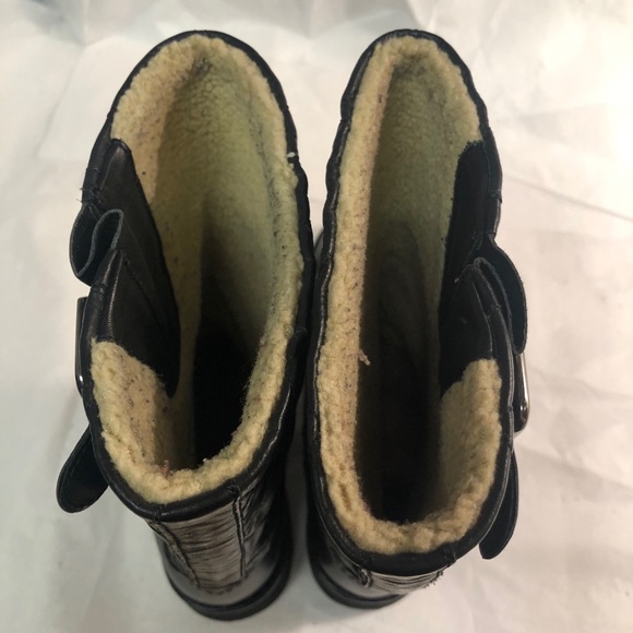 CHANEL Black Quilted Leather Shearling Biker Boots - Picture 7 of 13